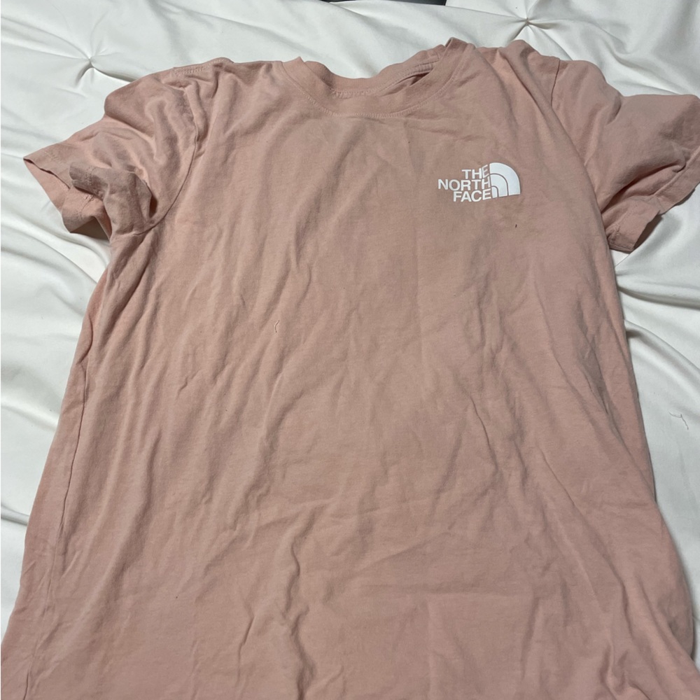 SIZE SMALL PINK NORTH FACE T-SHIRT
